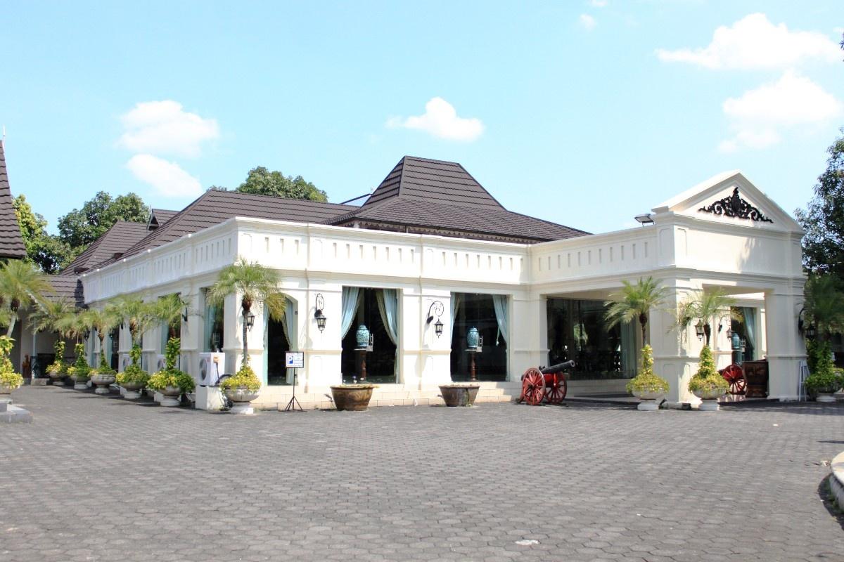 Museum Batik Danar Hadi